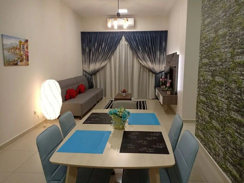 Hotel Bleisure Parkland Homestay