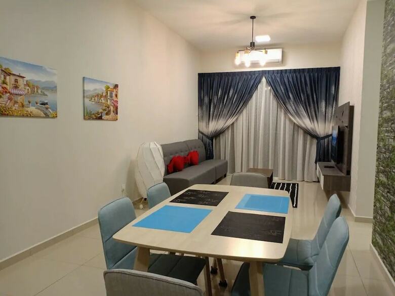 Hotel Bleisure Parkland Homestay