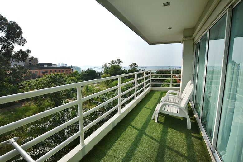 The Best Of View Talay 6