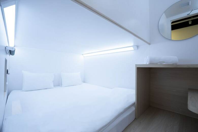 Bobobox Pods Cipaganti - Hostel