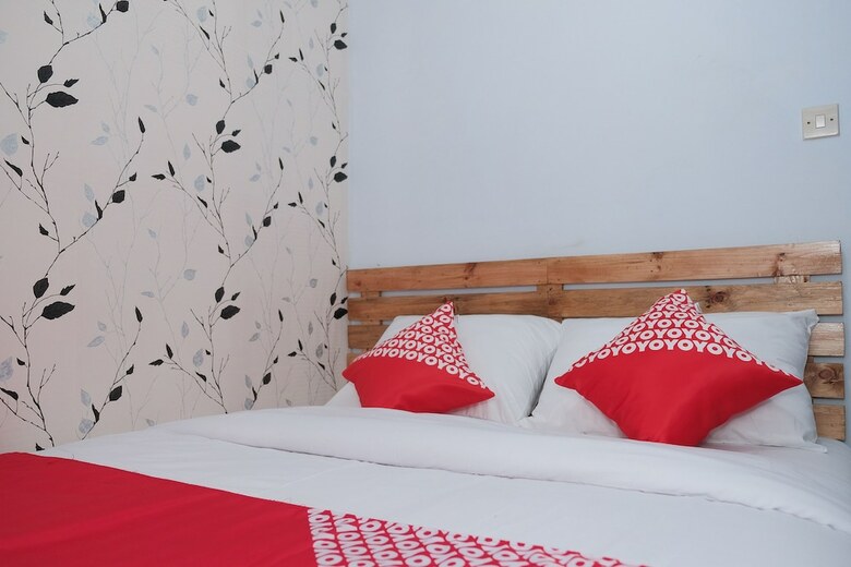Hostal Oyo 1380 Velodrome Family House