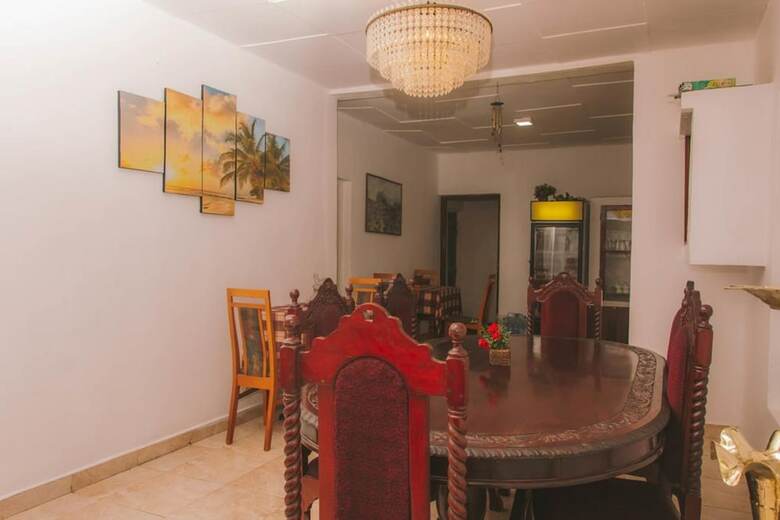 Hotel Kandy Holiday Bungalow