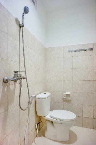 Motel Spot On 2214 Wisma Jampea