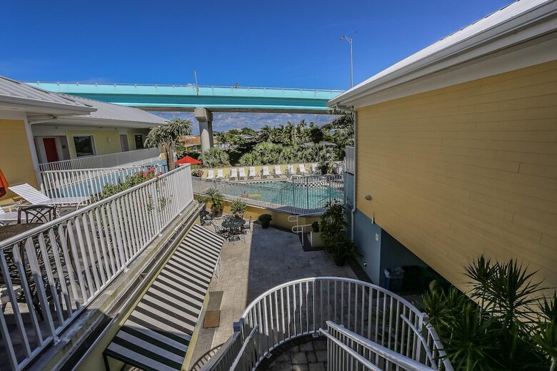 Harbor House 202