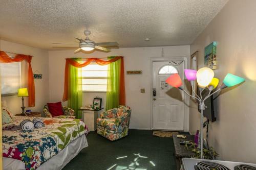5583 Estero Blvd Iguana Mama's Beach House