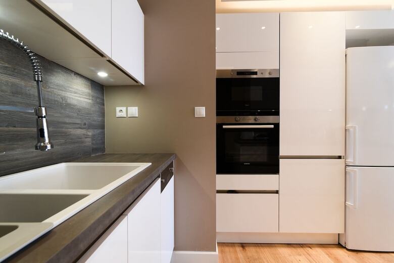 142m� Homm Bright Alimos Apartment With Marina View