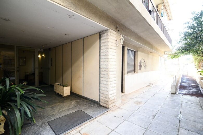142m� Homm Bright Alimos Apartment With Marina View