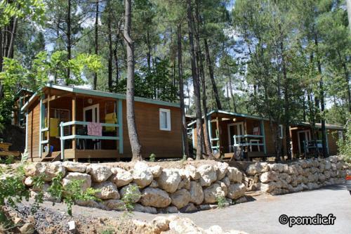 Village De Chalets Camping Bois Simonet