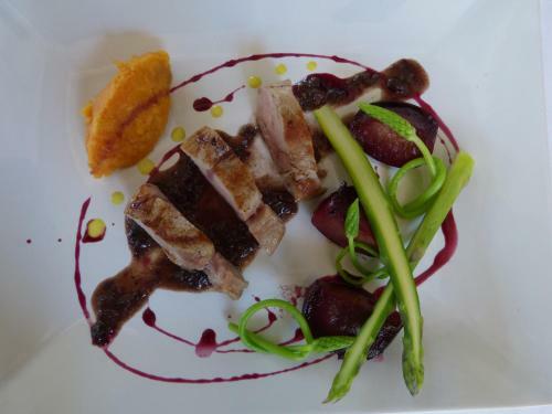 Hotel H�tel Lou Cale� Restaurant Le Rocher Des Abeilles