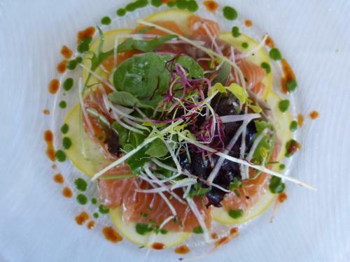 Hotel H�tel Lou Cale� Restaurant Le Rocher Des Abeilles