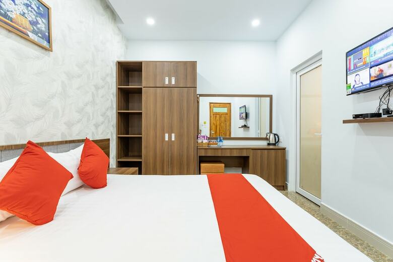 Oyo 1009 Capella Hotel