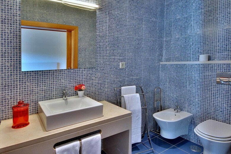 Villa Aqua