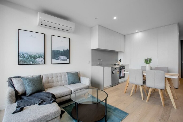 Elegant Apartment At Parkville