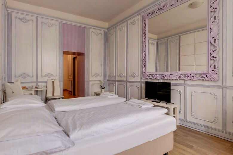 Aparthotel Bright Prague Castle Apartments