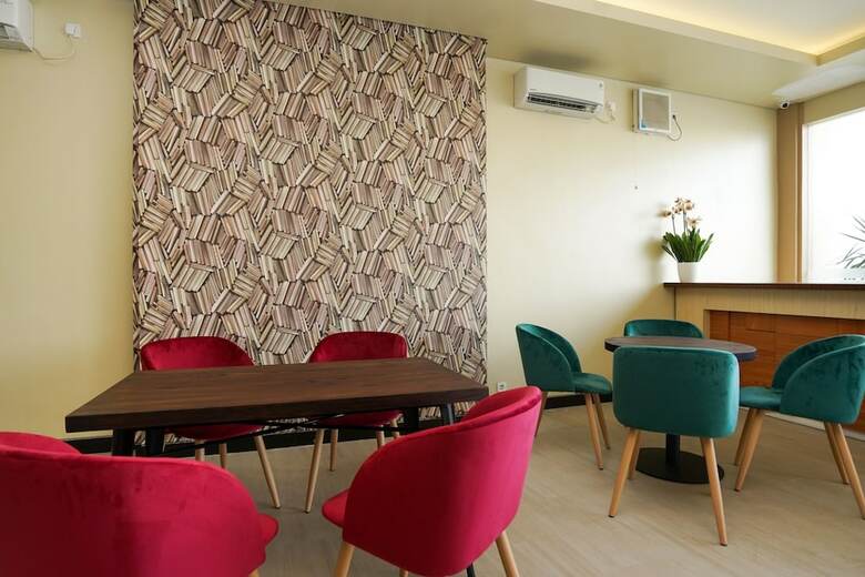 Oyo 1330 Hotel Cahaya 3