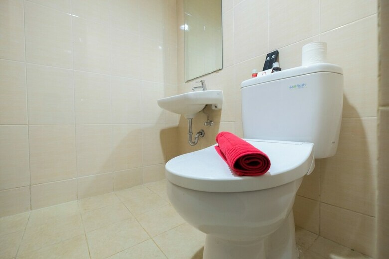 Clean 1br The Oasis Cikarang Apartment