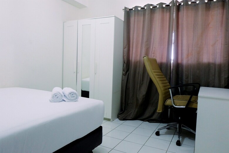 Minimalist 1br With City View The Wave Apartment