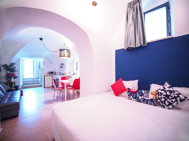 Paamonim Apartments