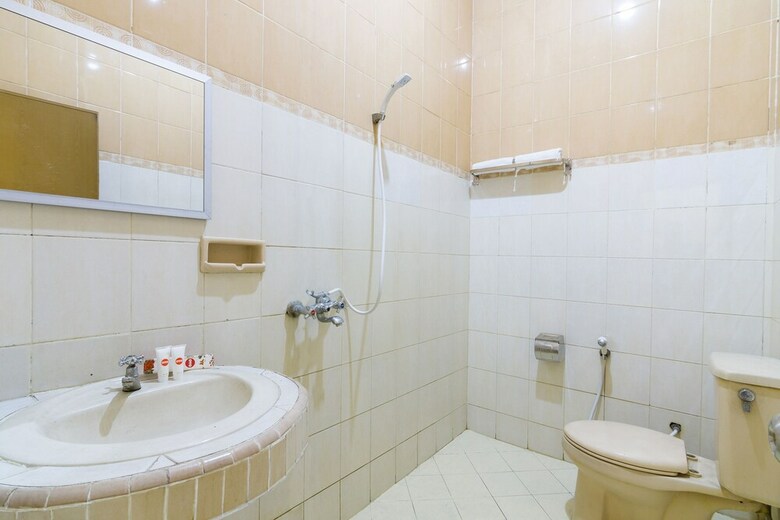 Oyo 1338 Hotel Sartika