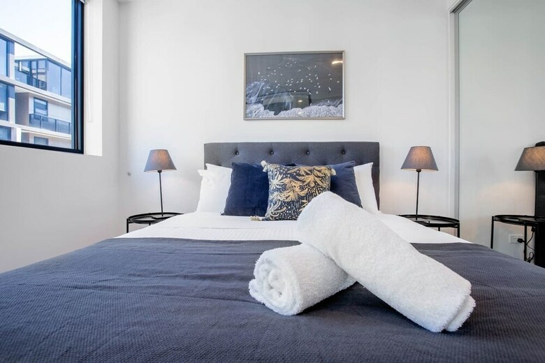 Stunning Bright Apartment At Hawthron/glenferrie Station
