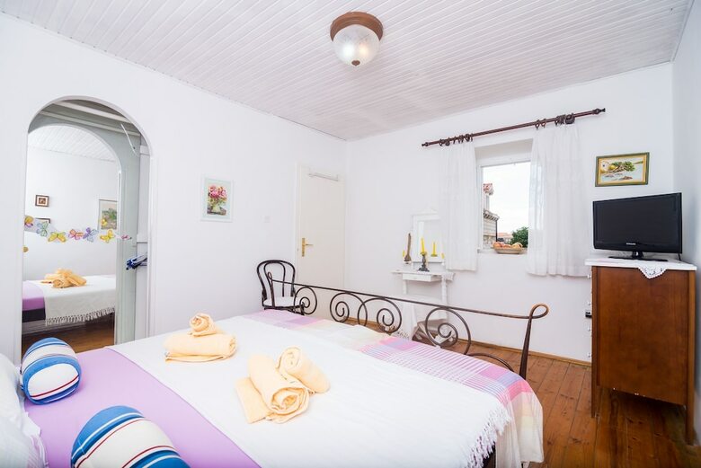 Hotel Rooms Lavanda & Ruzmarin