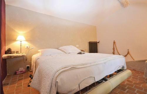 Holiday Home Le Tilleuil Du Bois De Poussel