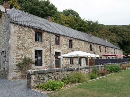 Lodge Holiday Home Le Risdoux Vireuxwallerand