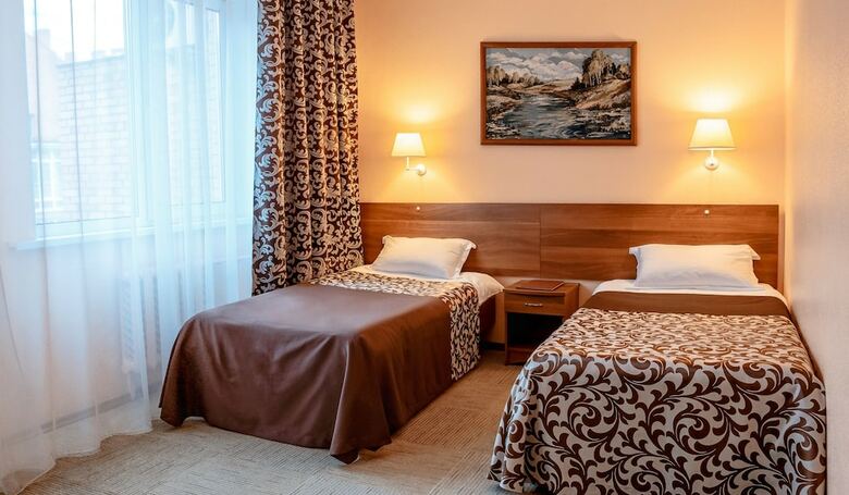 Hotel Cronwell Nika Center