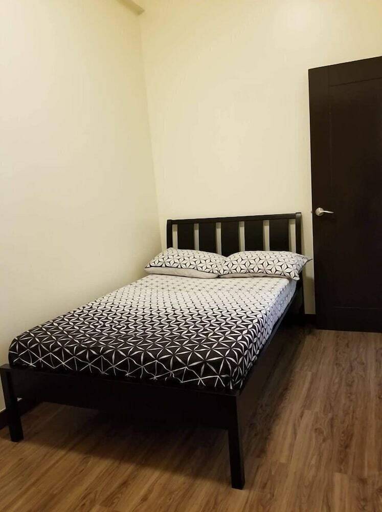 Regs Bristle Ridge Residences