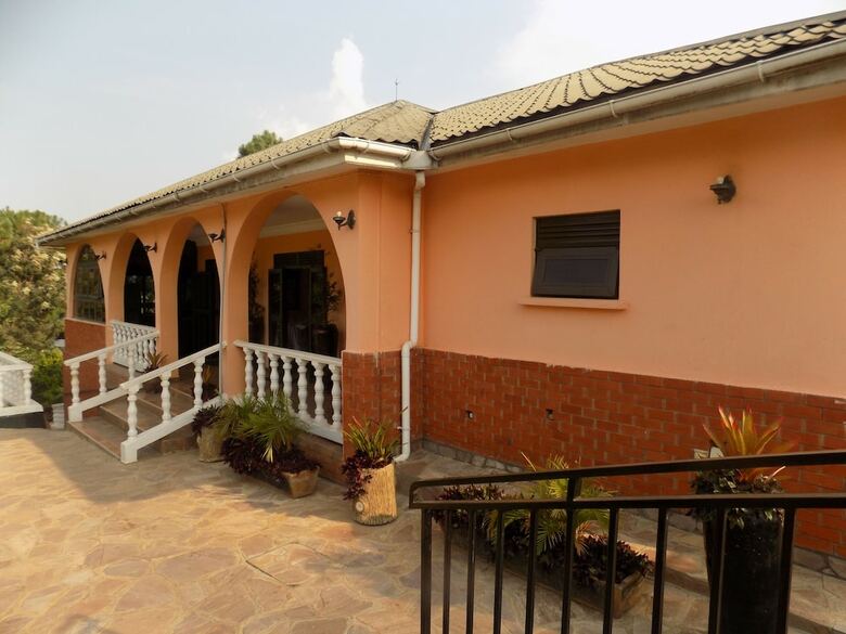 Hotel Heritage Country Club