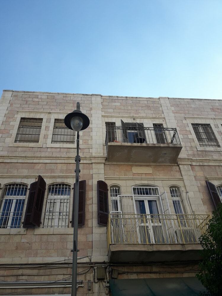 Queen Hotel