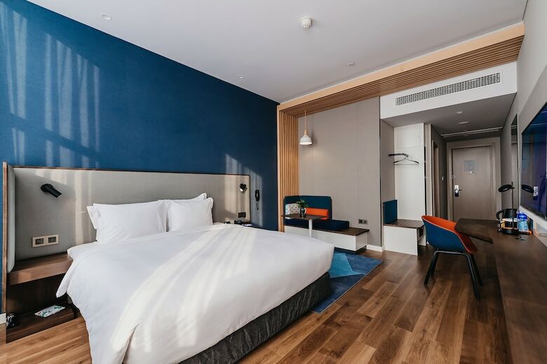 Hotel Holiday Inn Express Taizhou Cmc