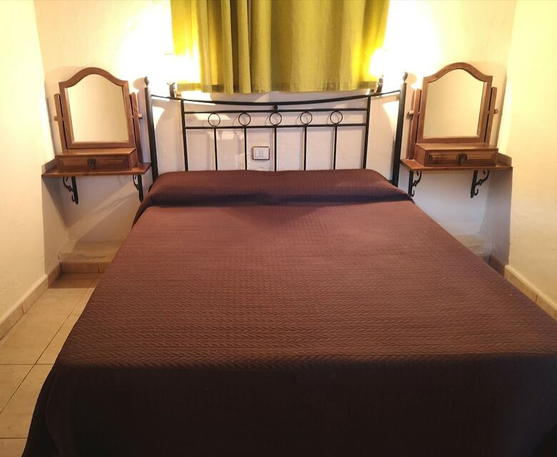 Aparthotel Finca Tom�s Y Puri
