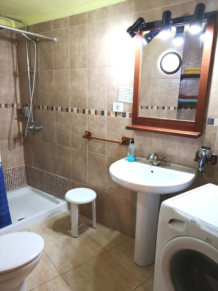 Aparthotel Finca Tom�s Y Puri