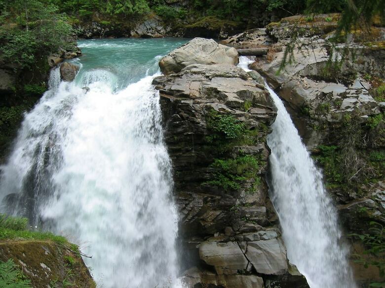 Mt. Baker Lodging Cabin 2 ? Hot Tub, A/c, Sleeps 10! By Mbl