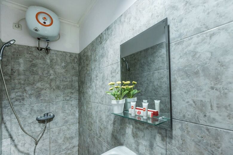 Hotel Oyo 1491 Sandang Residence