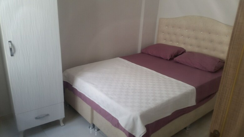 Avsa Roza Apart