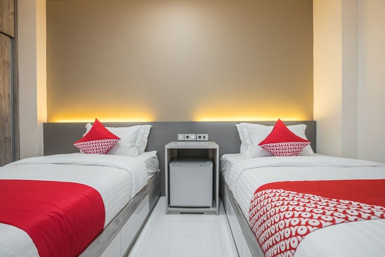 Hotel Oyo 1487 Residence Khoe