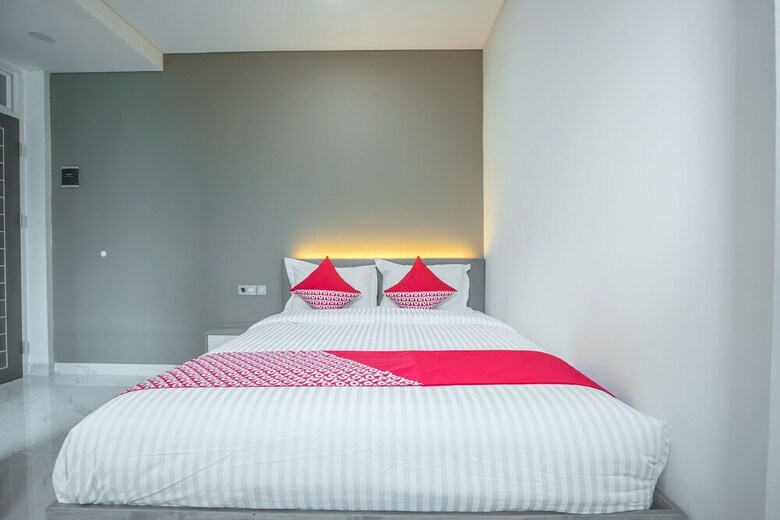 Hotel Oyo 1487 Residence Khoe