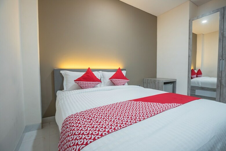 Hotel Oyo 1487 Residence Khoe