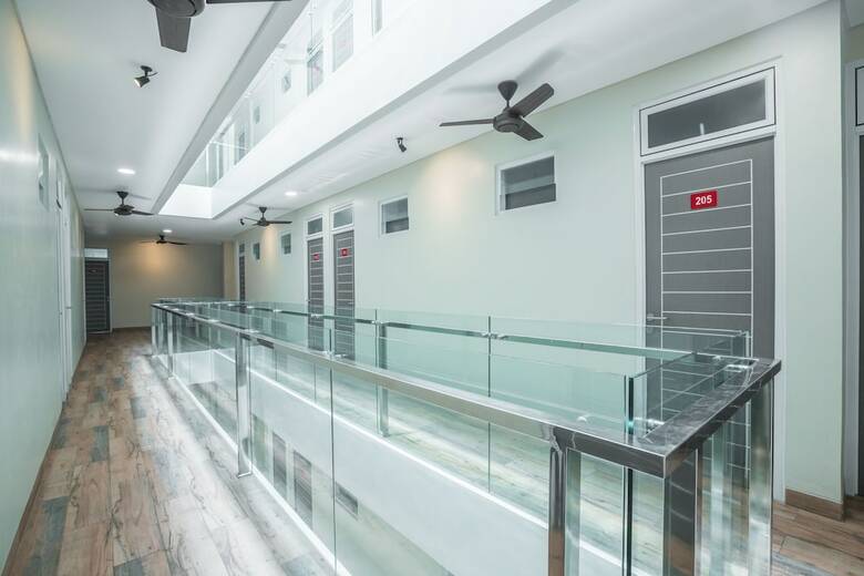 Hotel Oyo 1487 Residence Khoe