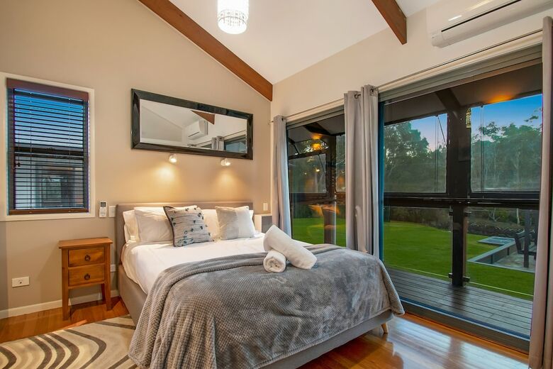 Villa Lennox Unique Coastal Retreat