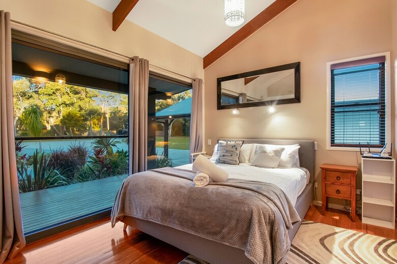 Villa Lennox Unique Coastal Retreat