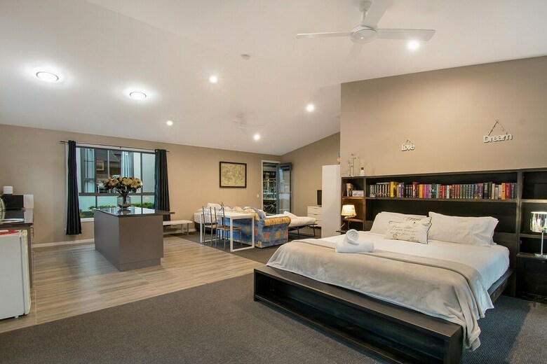 Villa Lennox Unique Coastal Retreat