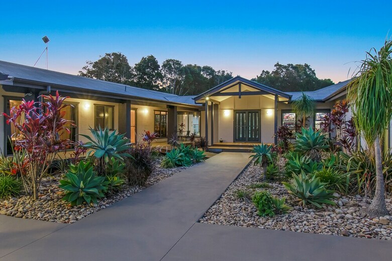 Villa Lennox Unique Coastal Retreat