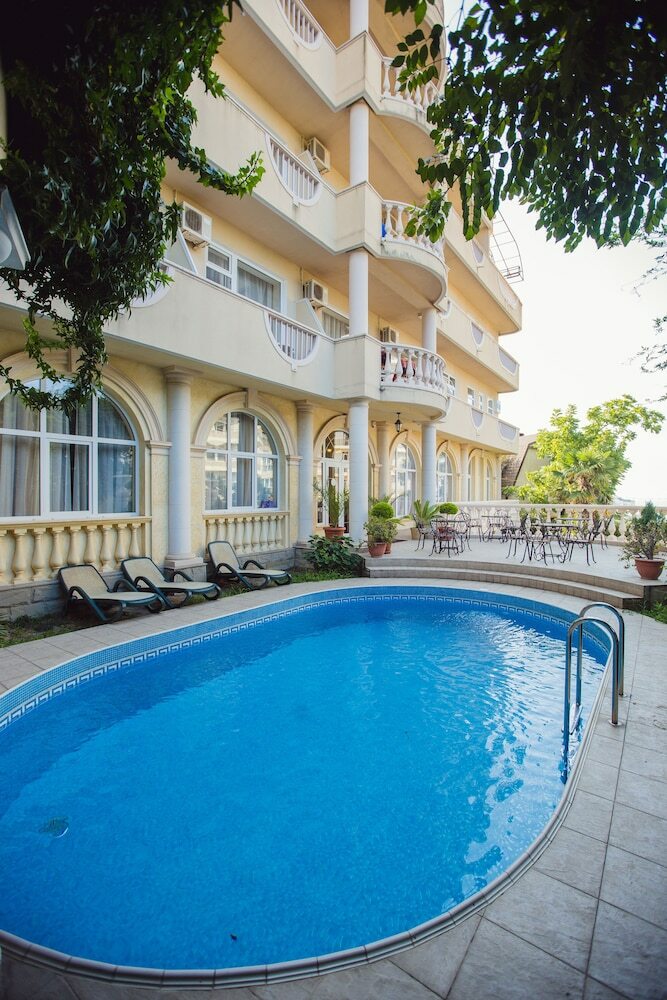 Hotel Grace Nairi