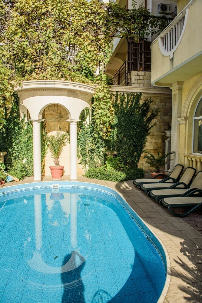 Hotel Grace Nairi