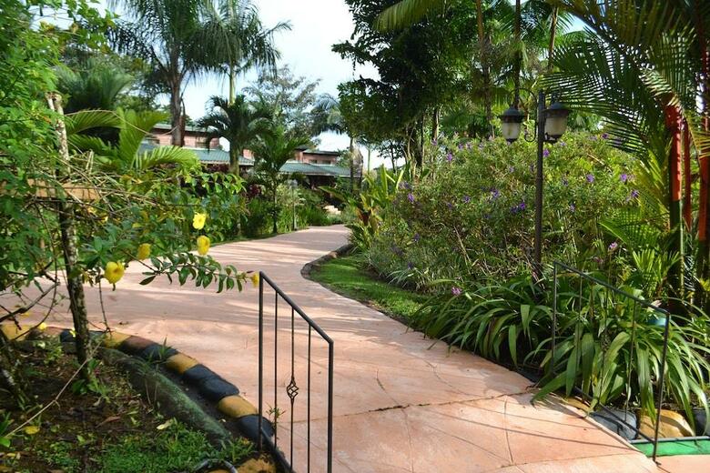 Blue River Resort & Hot Springs
