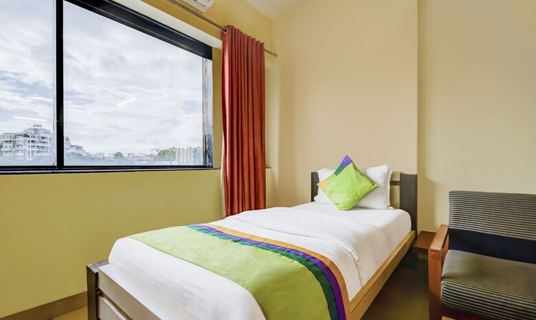 Hotel Treebo Trend Surya Nashik
