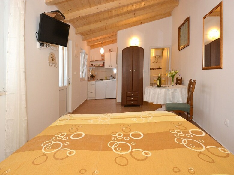 Hotel Guest House Enny - Adults Only